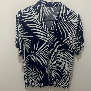 Short Sleeve Floral Short Sleeve Button Up